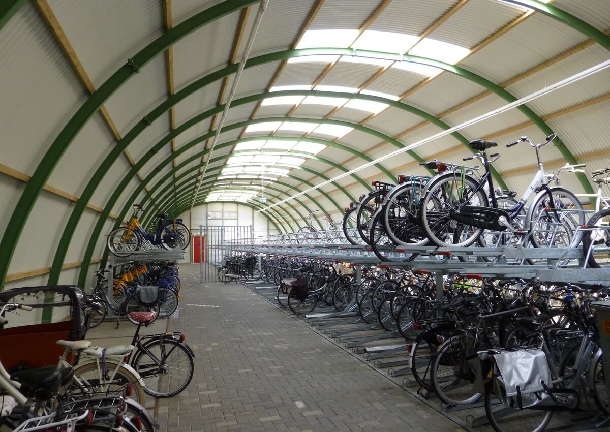 8909 - R12  - Bicycle storage