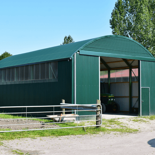 3028 - V8 - Opslagloods voor landbouwvoertuigen