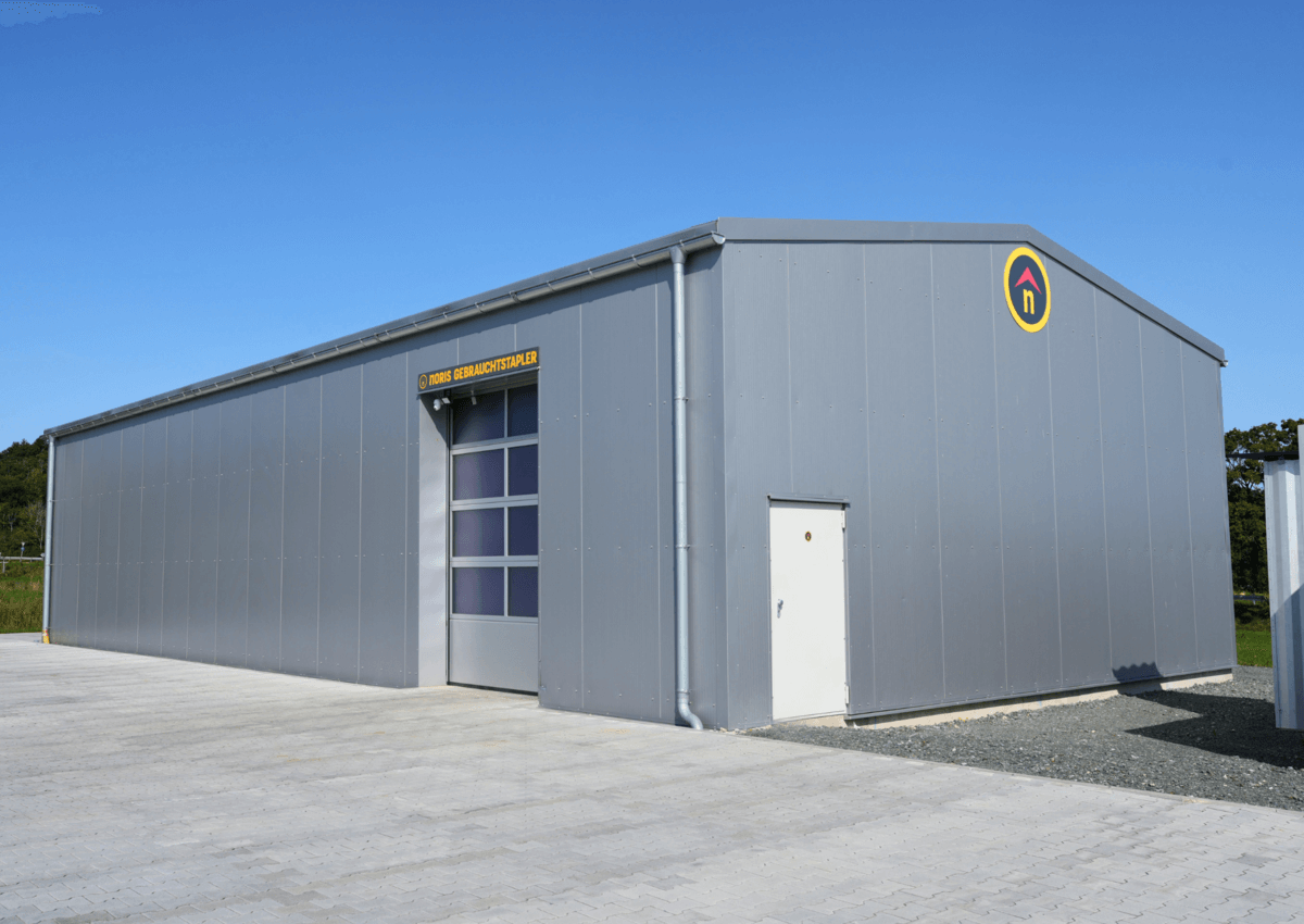 3033 - J10_4.2 - Jawiniloods met sandwichpanelen van een heftruckhandelaar