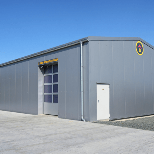 3033 - J10_4.2 - Jawiniloods met sandwichpanelen van een heftruckhandelaar